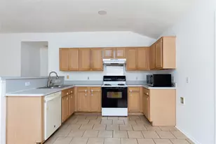 2428 Summit Ln, Dallas, TX 75227 - Photo 4