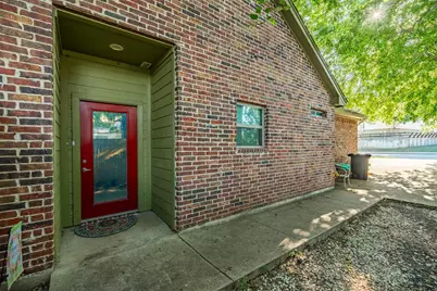 103 Del Rio Avenue, Benbrook, TX 76126 - Photo 6
