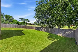 2304 Greenwood Cir, Carrollton, TX 75006 - Photo 24