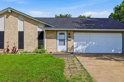 2304 Greenwood Circle, Carrollton, TX 75006 - Photo 2