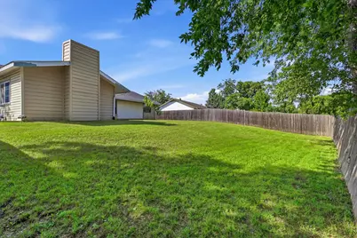 2304 Greenwood Circle, Carrollton, TX 75006 - Photo 22