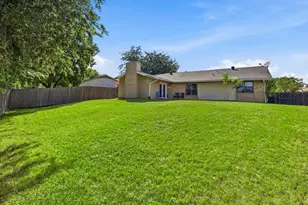 2304 Greenwood Cir, Carrollton, TX 75006 - Photo 20