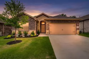 10025 Poinsett Wy, Fort Worth, TX 76108 - Photo 1