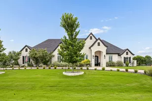 1829 Ryder Lee Ln, Waxahachie, TX 75165 - Photo 2