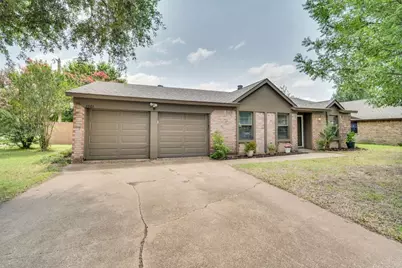 3501 French Wood Drive, Arlington, TX 76016 - Photo 2