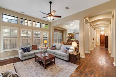 10051 Beachwood Drive, Frisco, TX 75033 - Photo 8