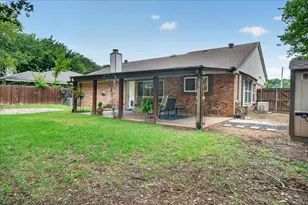 2401 Slaton Dr, Grand Prairie, TX 75052 - Photo 28