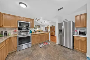 2401 Slaton Dr, Grand Prairie, TX 75052 - Photo 10