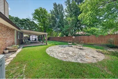 2401 Slaton Drive, Grand Prairie, TX 75052 - Photo 26