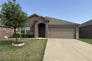 929 Alton Dr, Aubrey, TX 76227 - Photo 2