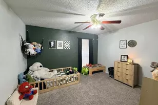 906 Zahara St, Bowie, TX 76230 - Photo 20