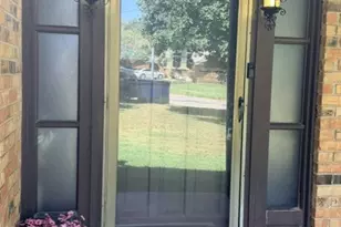 906 Zahara St, Bowie, TX 76230 - Photo 2