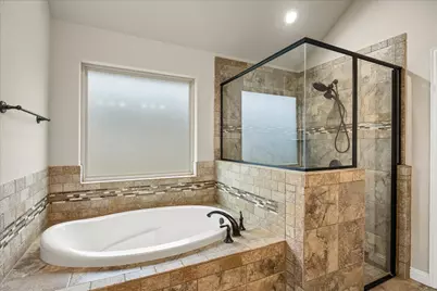 2038 Clive Drive, Granbury, TX 76048 - Photo 16