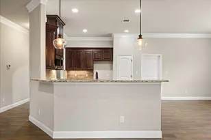 2038 Clive Dr, Granbury, TX 76048 - Photo 8