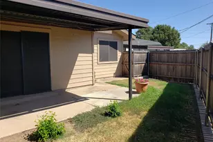 662 Prairie Dell St, Lewisville, TX 75067 - Photo 18