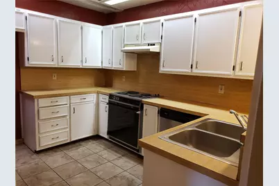 662 Prairie Dell Street, Lewisville, TX 75067 - Photo 2