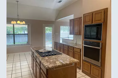 2144 Brownstone Court, Grapevine, TX 76051 - Photo 14