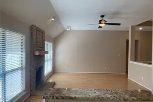 2144 Brownstone Ct, Grapevine, TX 76051 - Photo 10