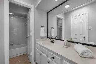 1500 Clarendon St, Fort Worth, TX 76134 - Photo 10
