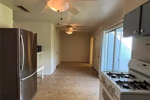 1012 Harris Dr, Euless, TX 76039 - Photo 8