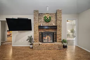 3658 Snow Creek Dr, Fort Worth, TX 76008 - Photo 8
