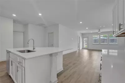 10633 Defender Trail, Austin, TX 78754 - Photo 14