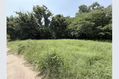 1326 W Crawford Street, Denison, TX 75020 - Photo 2