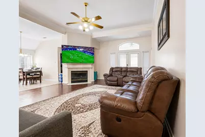 1405 Meadow Drive, Irving, TX 75063 - Photo 4