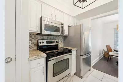 5904 Sandhurst Lane #149, Dallas, TX 75206 - Photo 8