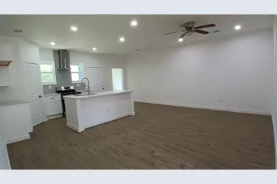 1706 E 10th Avenue, Corsicana, TX 75110 - Photo 6