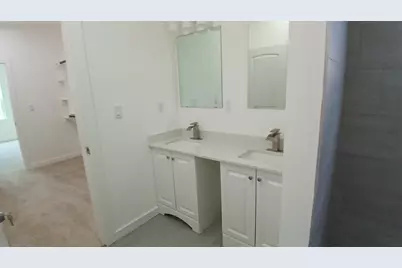 1706 E 10th Avenue, Corsicana, TX 75110 - Photo 14