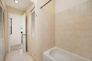 3828 Clover Hill Ln, Carrollton, TX 75007 - Photo 22