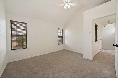 3828 Clover Hill Lane, Carrollton, TX 75007 - Photo 14