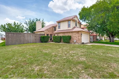 3828 Clover Hill Lane, Carrollton, TX 75007 - Photo 1