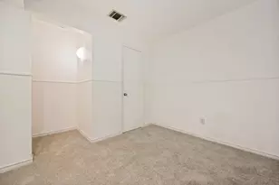 3828 Clover Hill Ln, Carrollton, TX 75007 - Photo 20