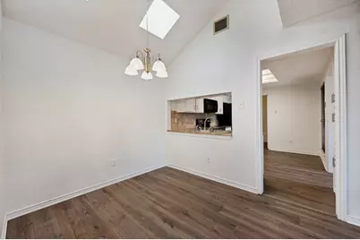 3828 Clover Hill Lane, Carrollton, TX 75007 - Photo 10