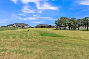 321 Pear Valley Ln, Burleson, TX 76028 - Photo 36