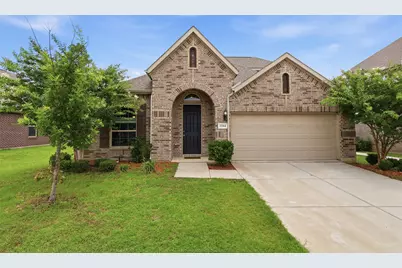 2704 Dancing Flame Drive, Denton, TX 76201 - Photo 2