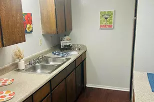 2957 Park Square Dr, Irving, TX 75060 - Photo 6