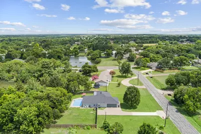 740 Castleman Creek Road, Hewitt, TX 76643 - Photo 30