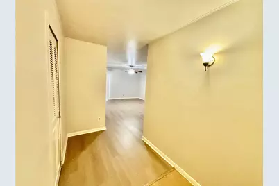 809 Cielo Vista Drive, Grand Prairie, TX 75052 - Photo 2