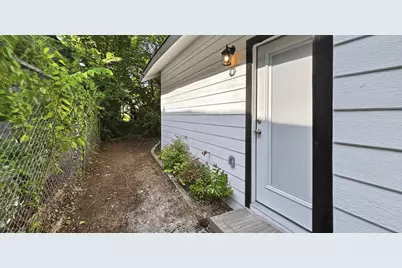 3208 Avenue J, Fort Worth, TX 76105 - Photo 18