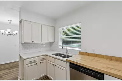 13530 Glenside Drive, Farmers Branch, TX 75234 - Photo 8