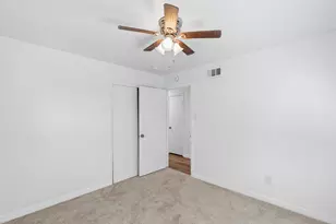 13530 Glenside Dr, Farmers Branch, TX 75234 - Photo 16