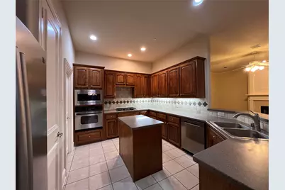 8755 Navidad Court, Irving, TX 75063 - Photo 12