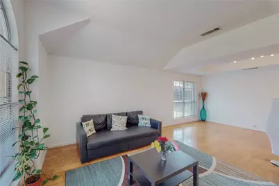 10416 Winners Drive, Irving, TX 75063 - Photo 12