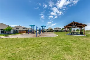 806 Brittany Dr, Anna, TX 75409 - Photo 18