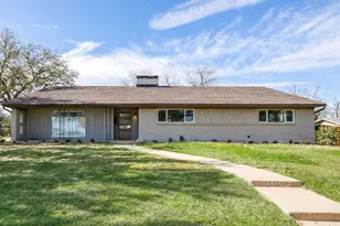 6940 Bal Lake Dr, Fort Worth, TX 76116 - Photo 2
