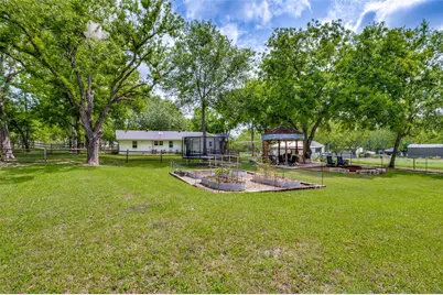 274 Yowell Hill Road, Whitewright, TX 75491 - Photo 24