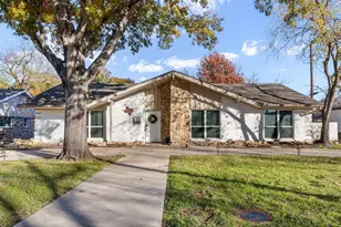 1706 Esquire Pl, Grand Prairie, TX 75050 - Photo 1